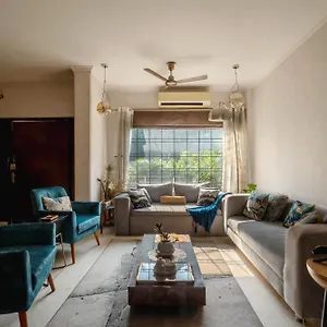 Holiday home Luxurious 4 Bhk With Mini Movie Theatre In, Gurgaon