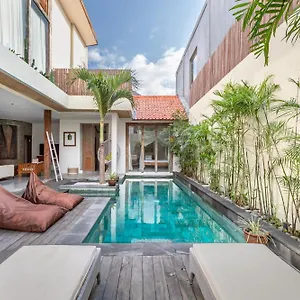 Ace - Modern 2br In With Spacious Bedrooms, Bathtub & Private Pool Villa Seminyak (Bali)